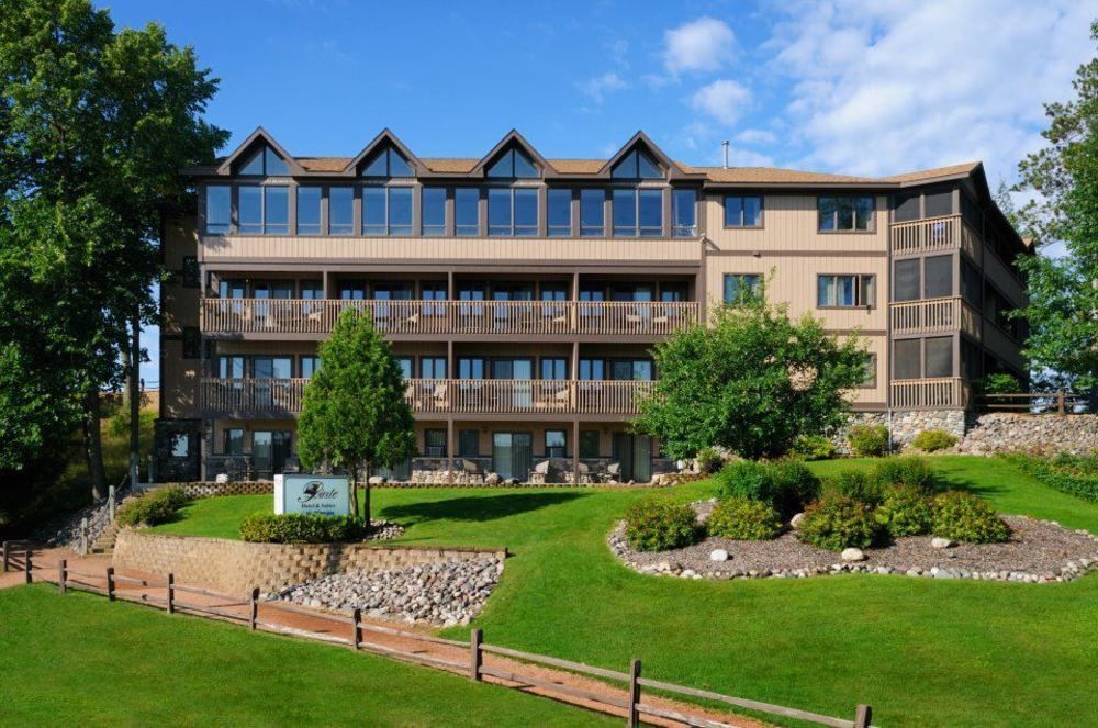 The Pointe Hotel And Suites Minocqua Extérieur photo